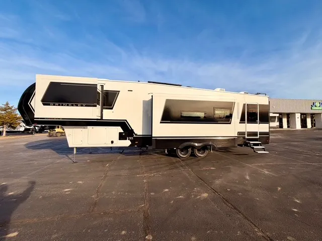 2026 Brinkley Model Z 3515, Photos photo 7