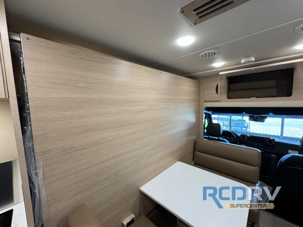 2025 Chinook RV Summit EB, Photos photo 21