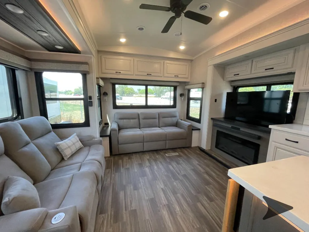 2024 Jayco North Point 387FBTS, Photos photo 4