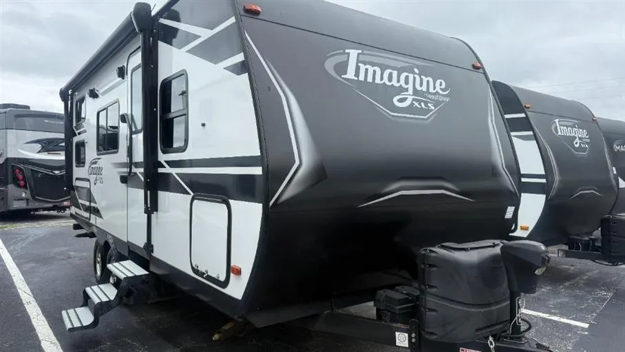 2021 Grand Design Imagine XLS 21BHE - Photo 2