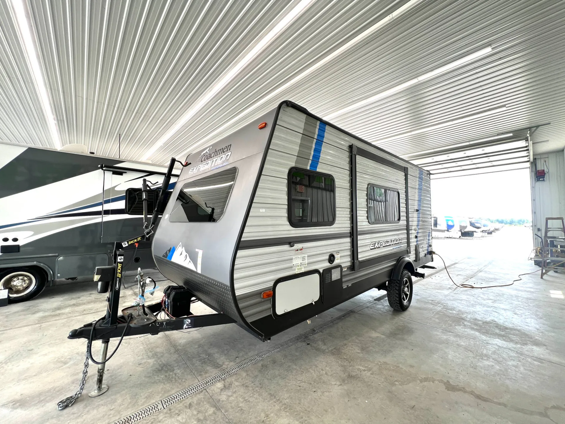2021 Coachmen Catalina Expedition 192FQS - Photo 4