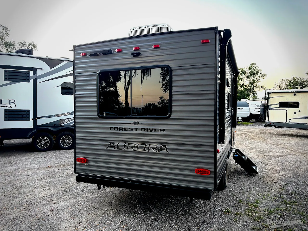 2025 Forest River Aurora Light 15RDX - Photo 3