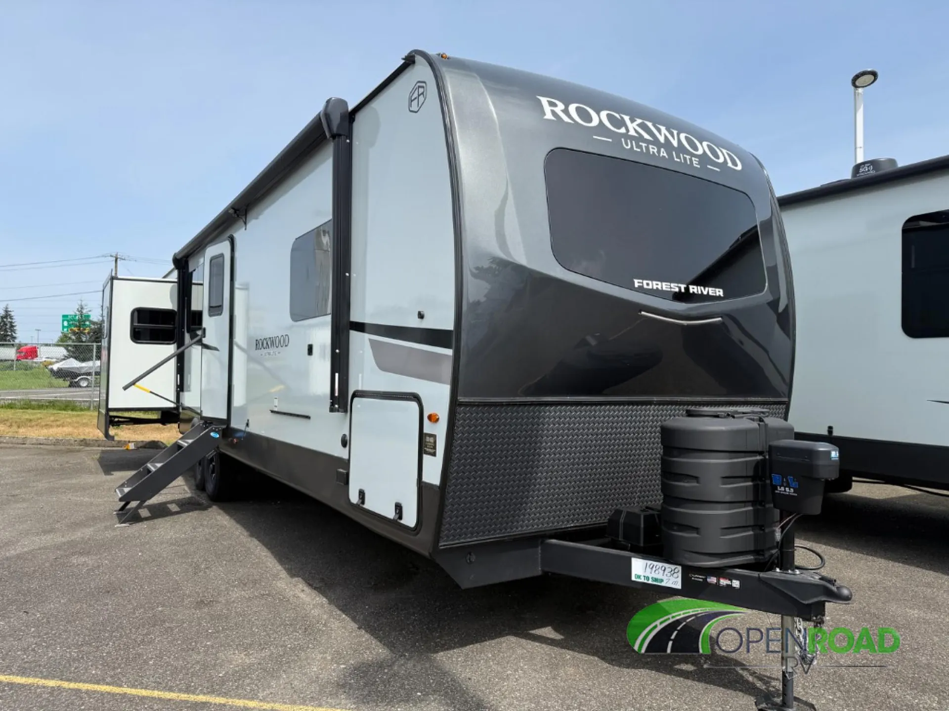 2025 Forest River Rockwood Ultra Lite 2908RL - Photo 2