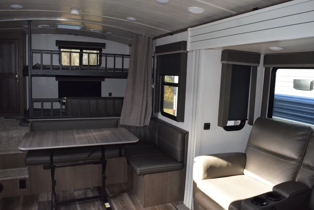2022 Keystone Cougar Half-Ton 30BHS, Photos photo 11
