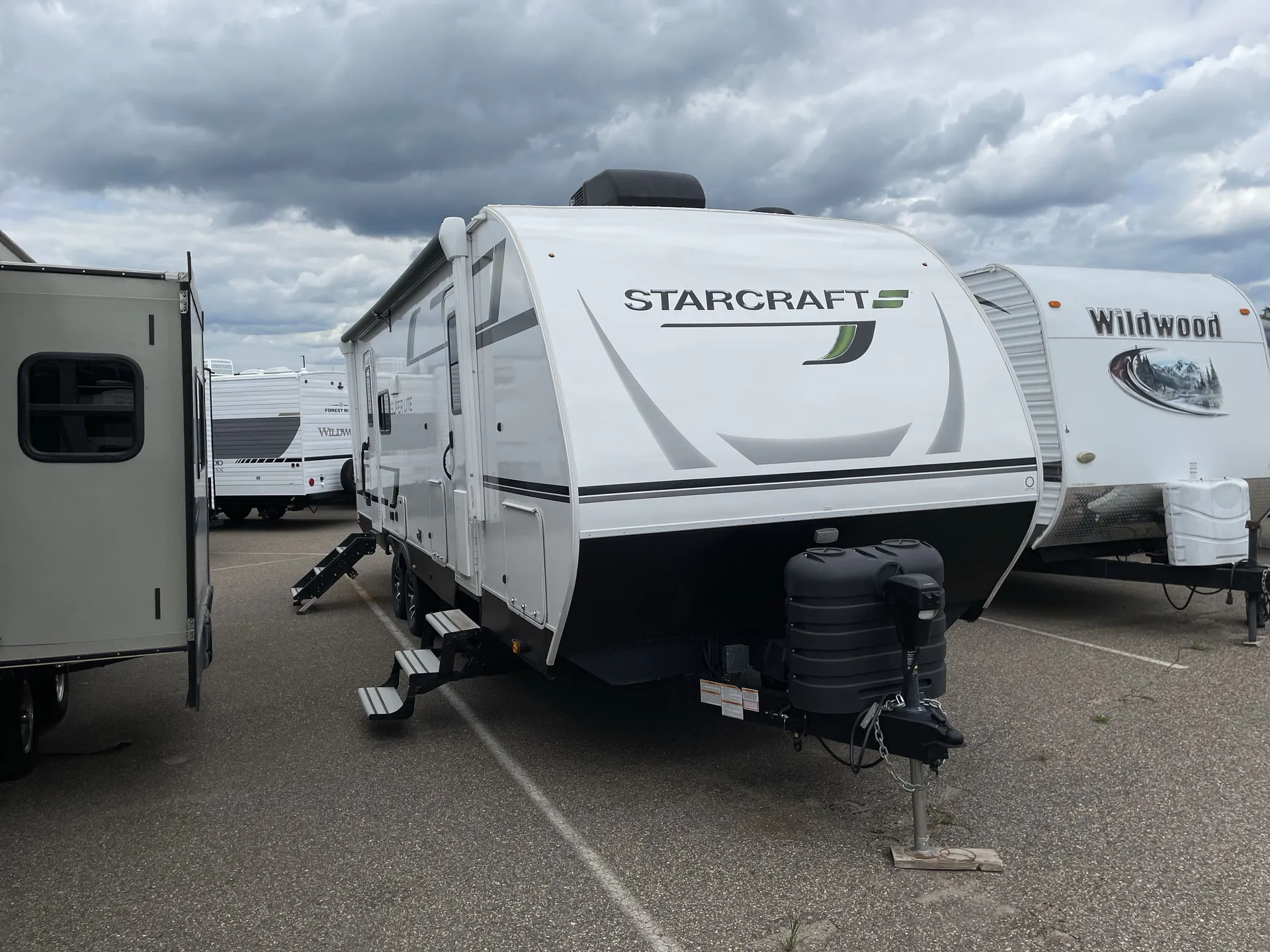 2025 Starcraft Super Lite 252RB dealer photo 1 from Camping World