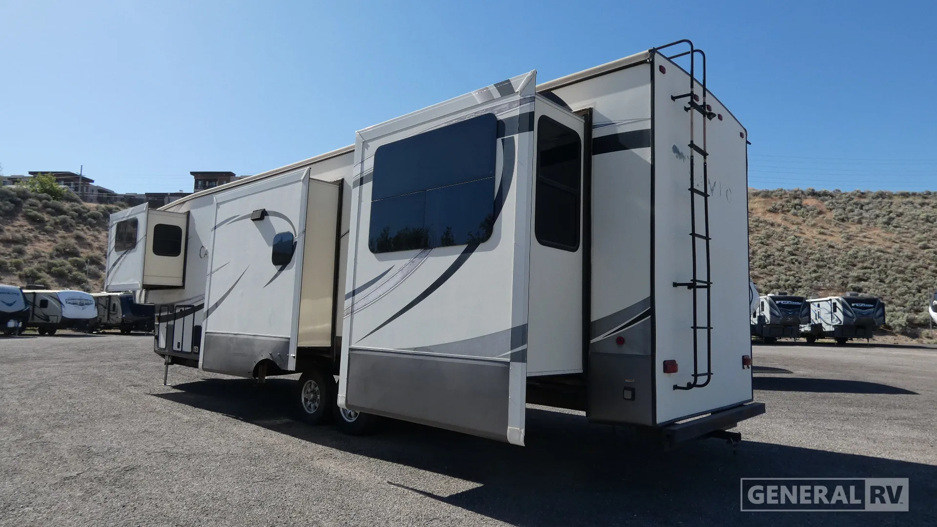 2017 Crossroads RV Cameo 370RD - Photo 4