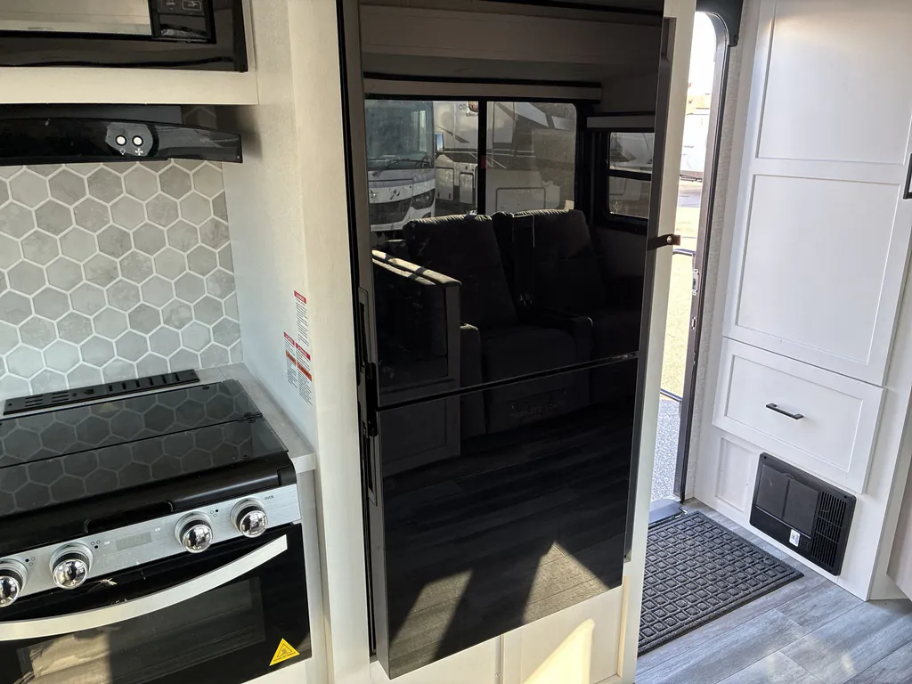 2025 Jayco Jay Feather 26FK, Photos photo 8