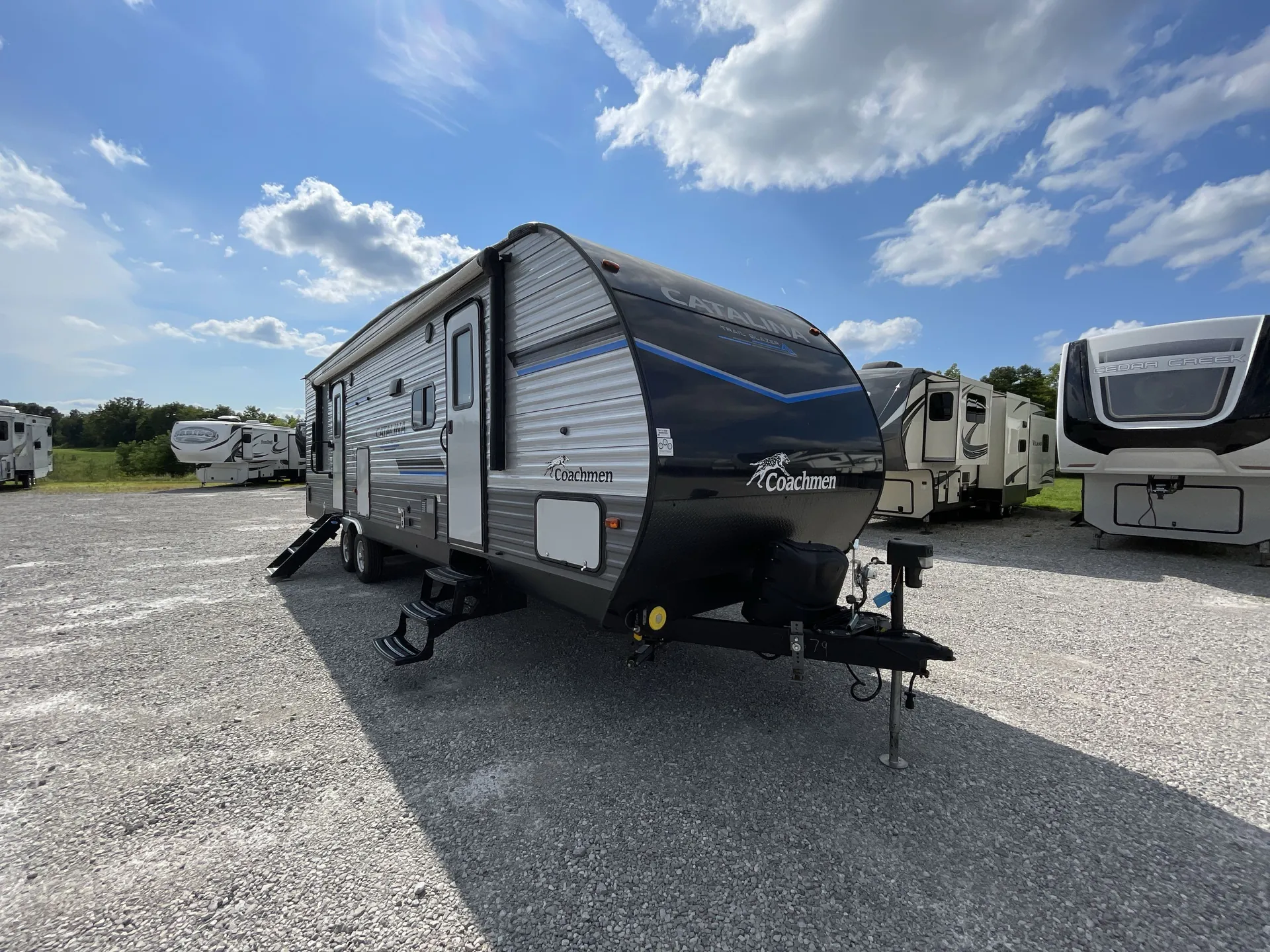 2023 Coachmen Catalina Trail Blazer 27THS - Photo 2