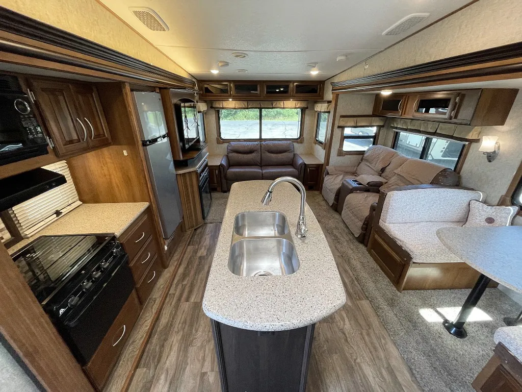 2017 Prime Time Crusader 297RSK - Photo 3