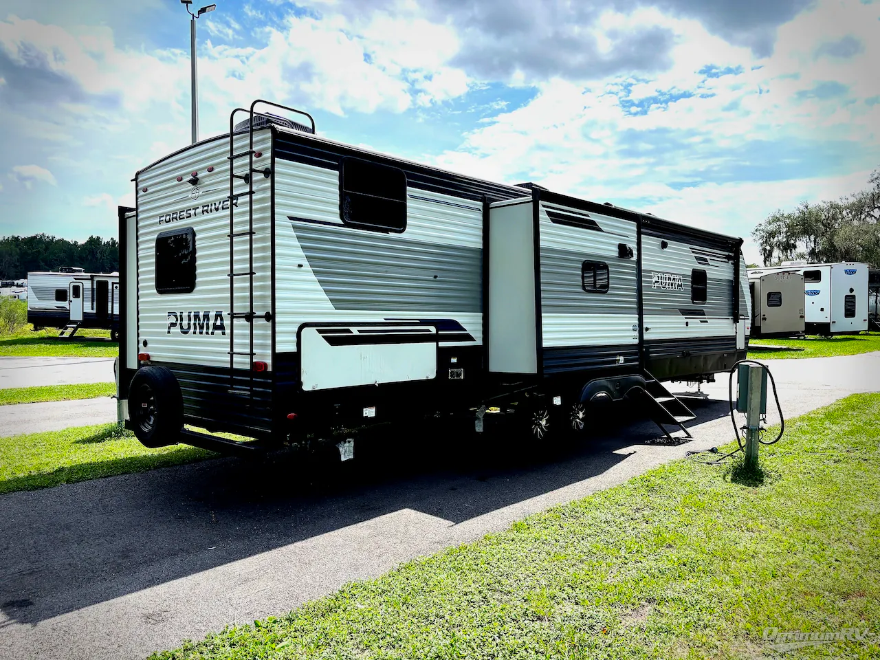 2027 Forest River Puma 32BHFS - Photo 3