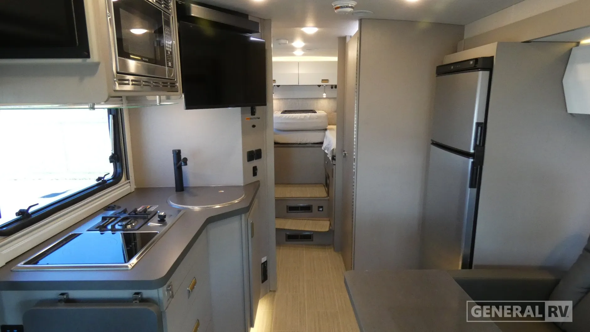 2027 Winnebago View 24R - Photo 3