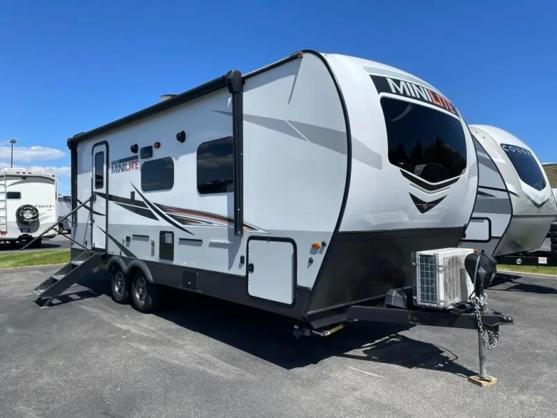 2022 Forest River Rockwood Mini Lite 2511S - Photo 2