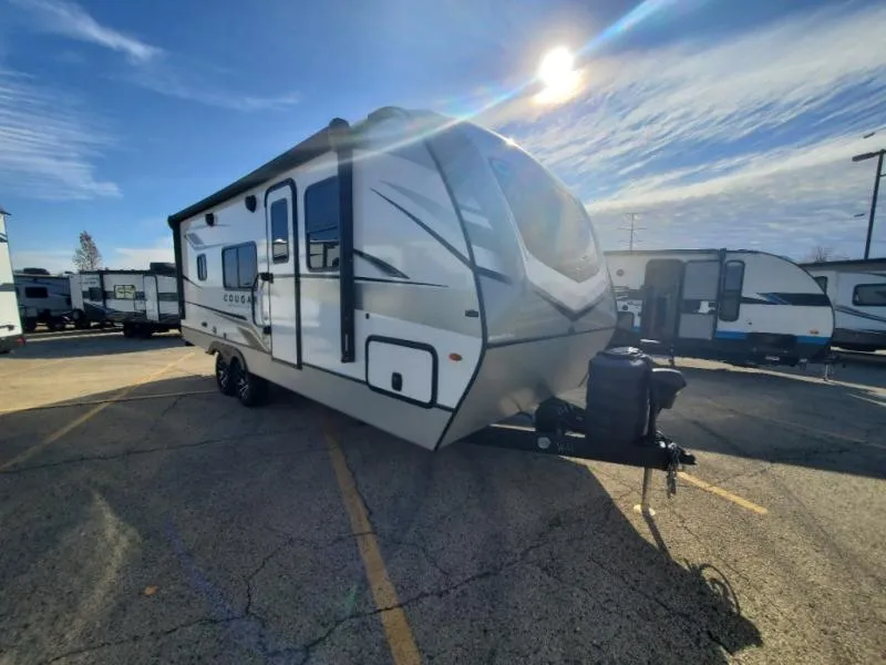 2024 Keystone RV Cougar Half-Ton 22MLS - Photo 2