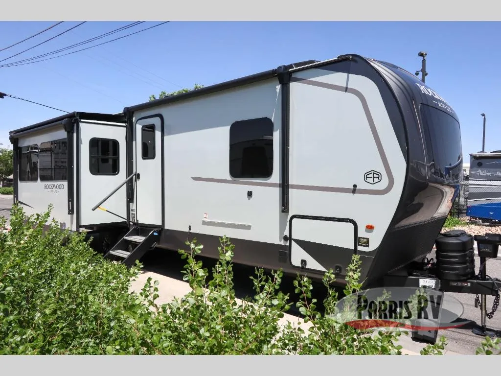 2027 Forest River Rockwood Ultra Lite 2916RL - Photo 2