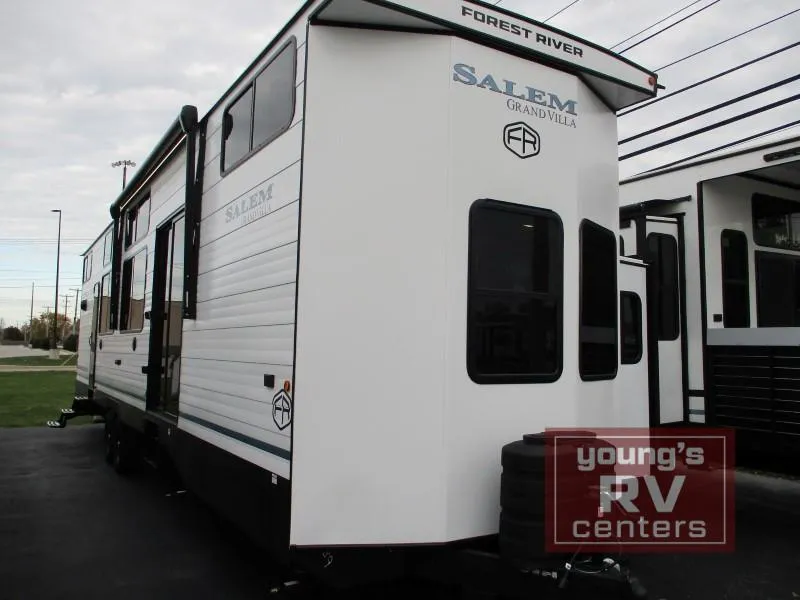 2026 Forest River Salem Grand Villa 42ICE - Photo 4