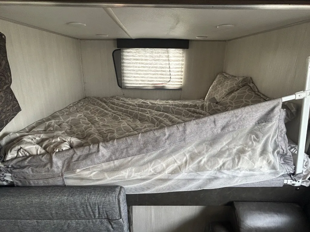 2019 Forest River Cherokee Grey Wolf 19SM, Photos photo 19
