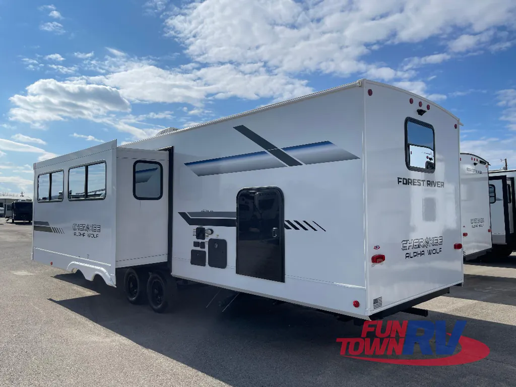 2026 Forest River Cherokee Alpha Wolf 29TB, Photos photo 4