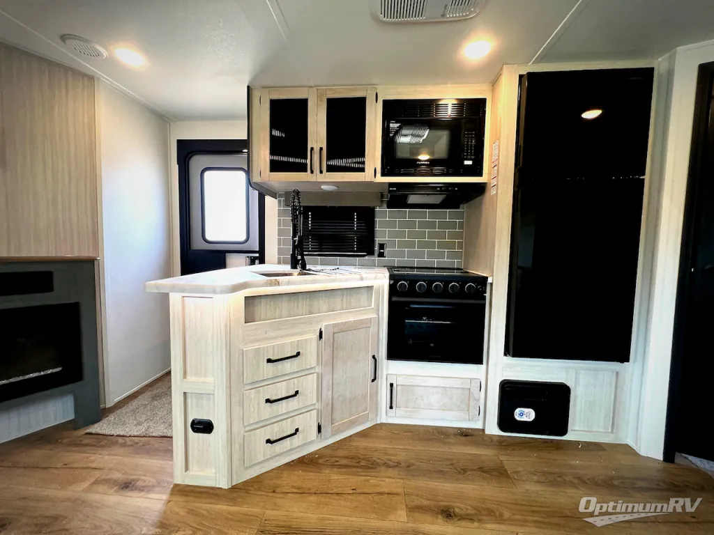 2027 Forest River Puma 32BHQS, Photos photo 11