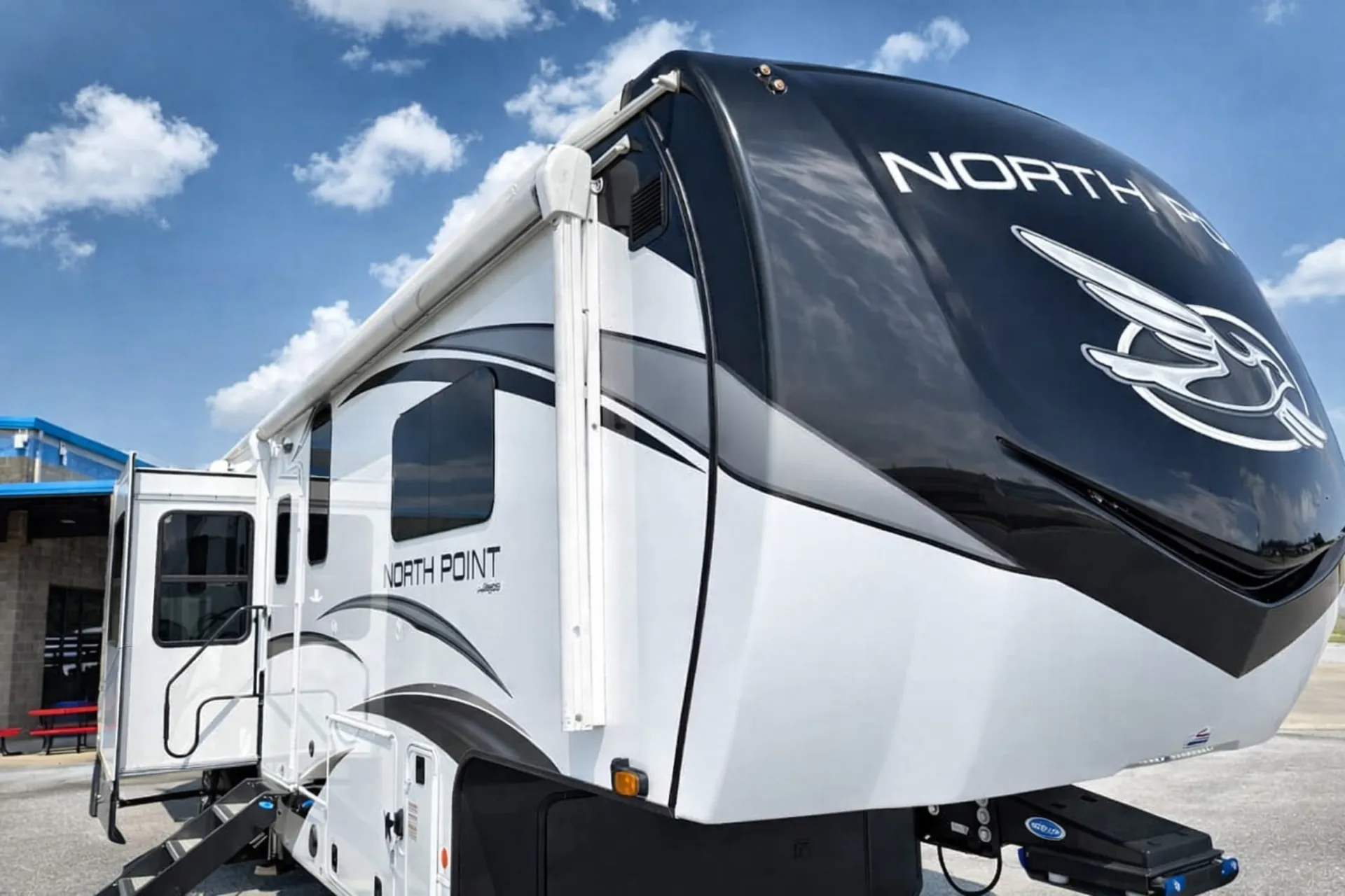 2023 Jayco North Point 380RKGS - Photo 3