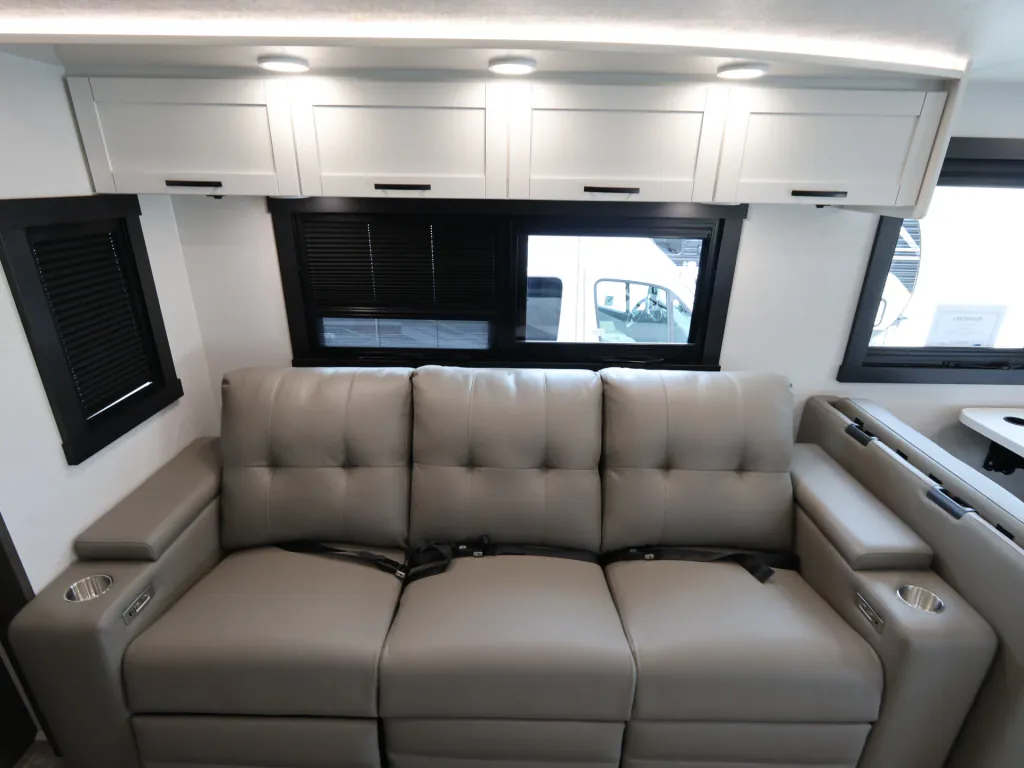 2027 Entegra Coach Accolade 37K, Photos photo 20
