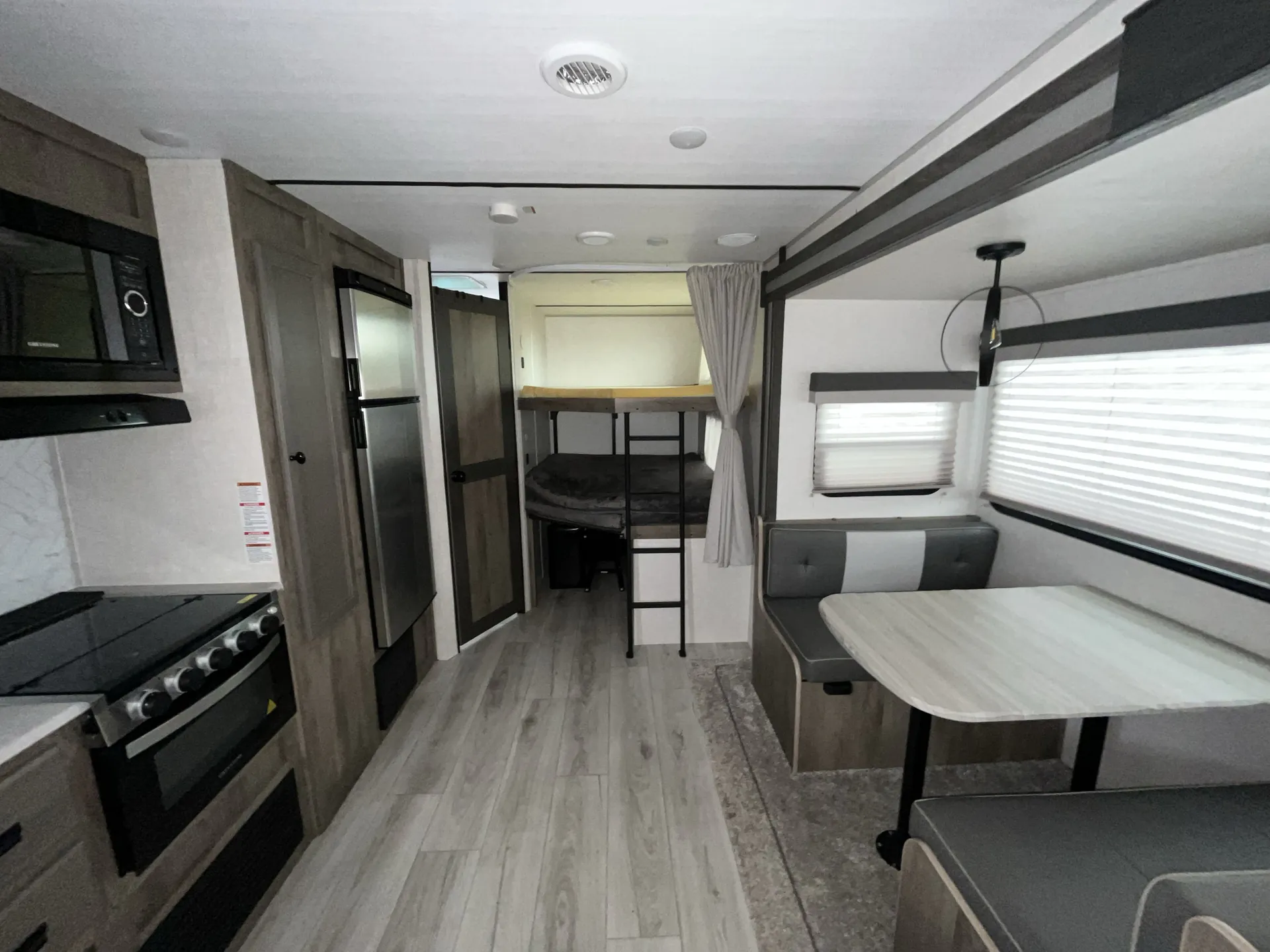 2022 Forest River Surveyor Legend 276BHLE — living area main