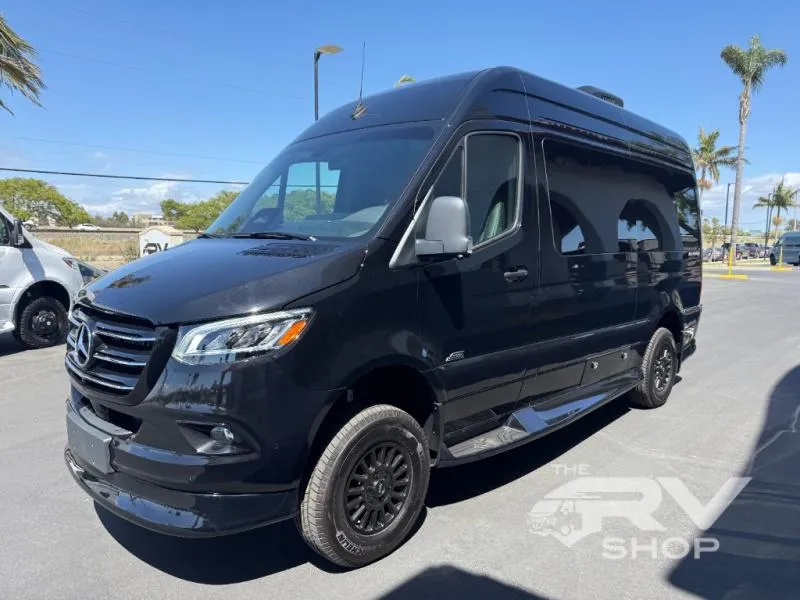 2026 Midwest Automotive Designs Luxe Cruiser D4 - Photo 4
