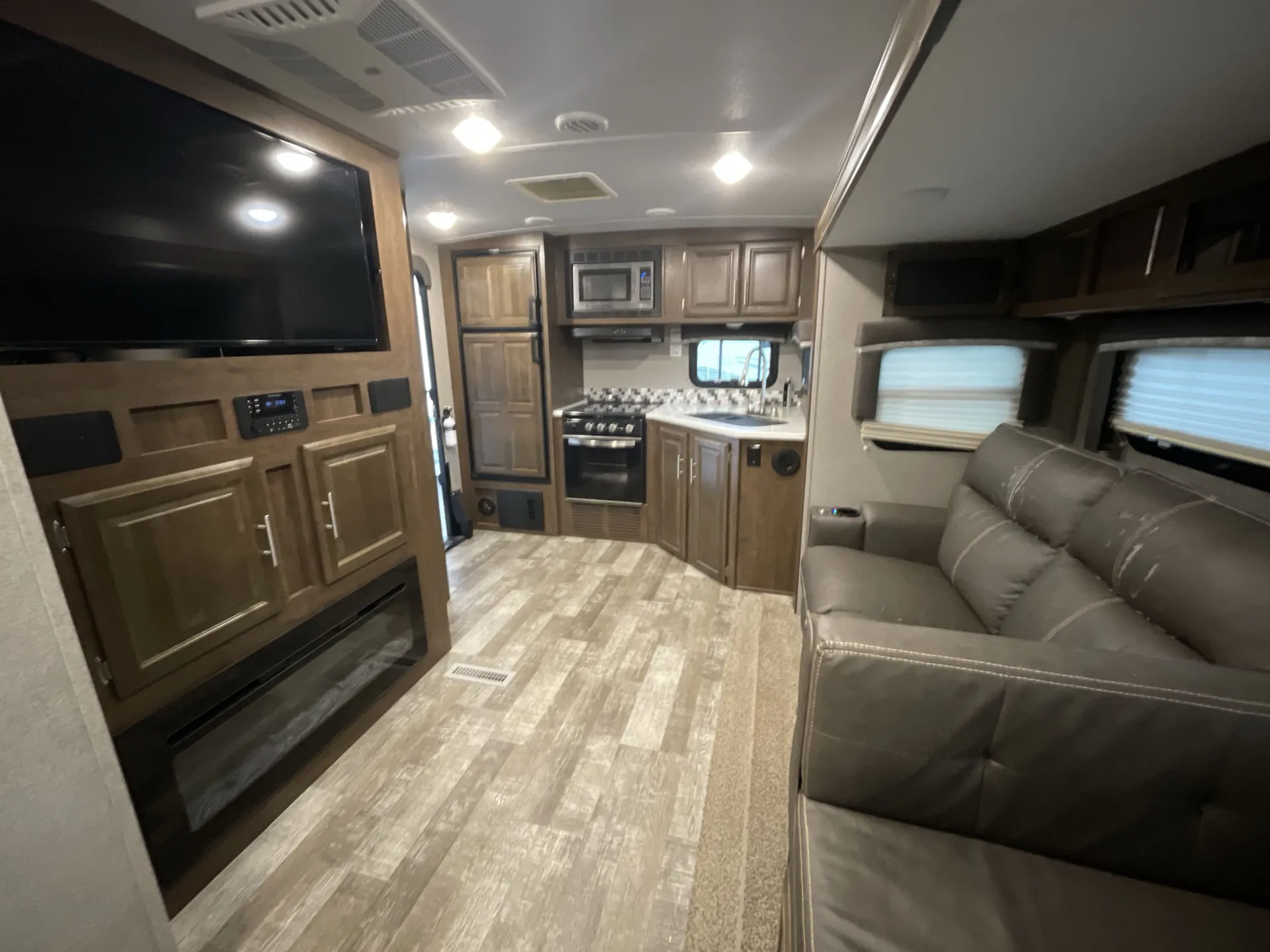 2021 Forest River Rockwood Ultra Lite 2614BS — living area main