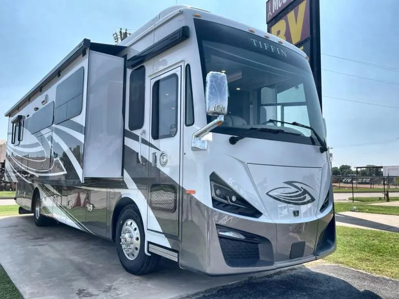2026 Tiffin Phaeton 37 BH - Photo 2