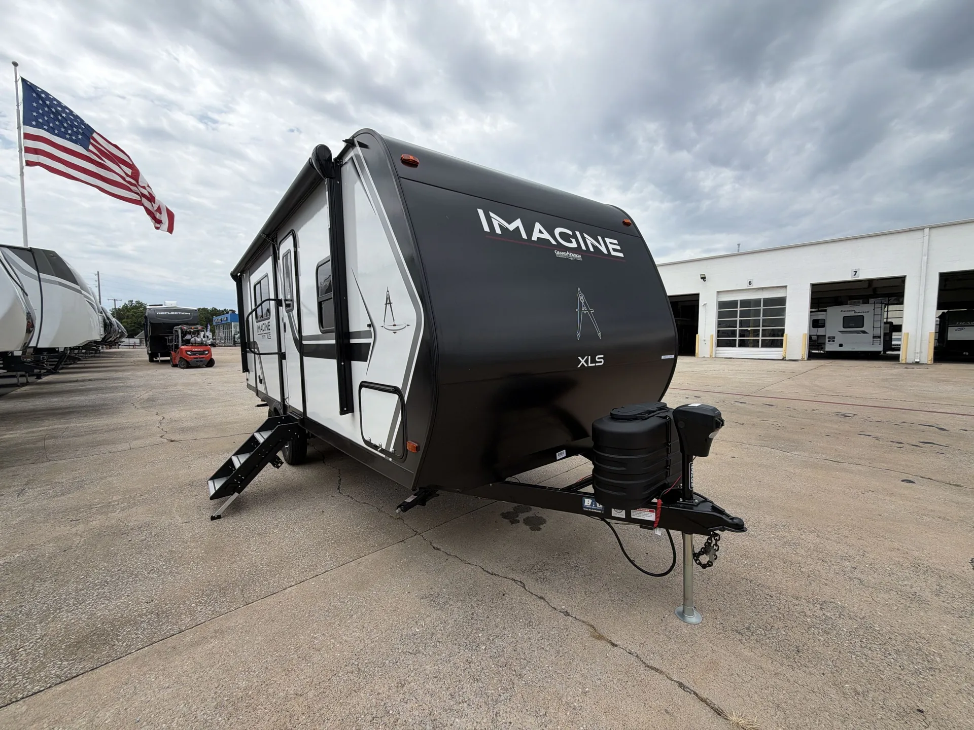 2027 Grand Design Imagine XLS 22RBE - Photo 2