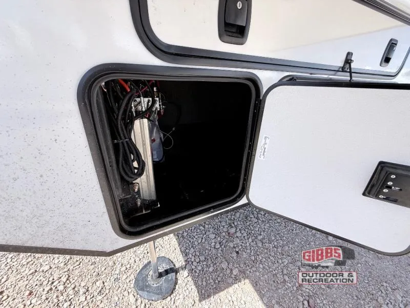 2026 KZ Durango Gold 310RLQ - Photo 4