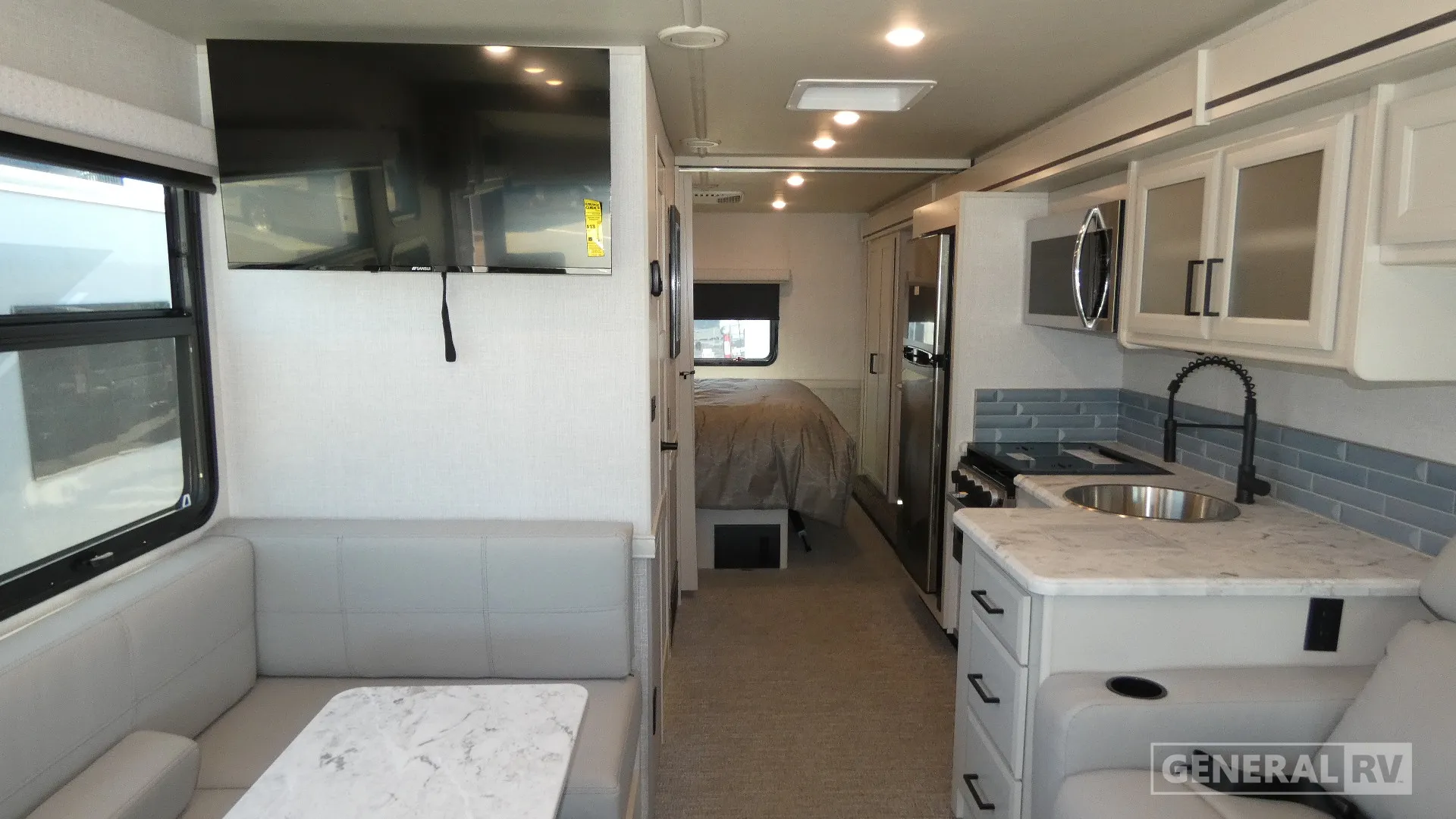 2026 Holiday Rambler Admiral 29M - Photo 3