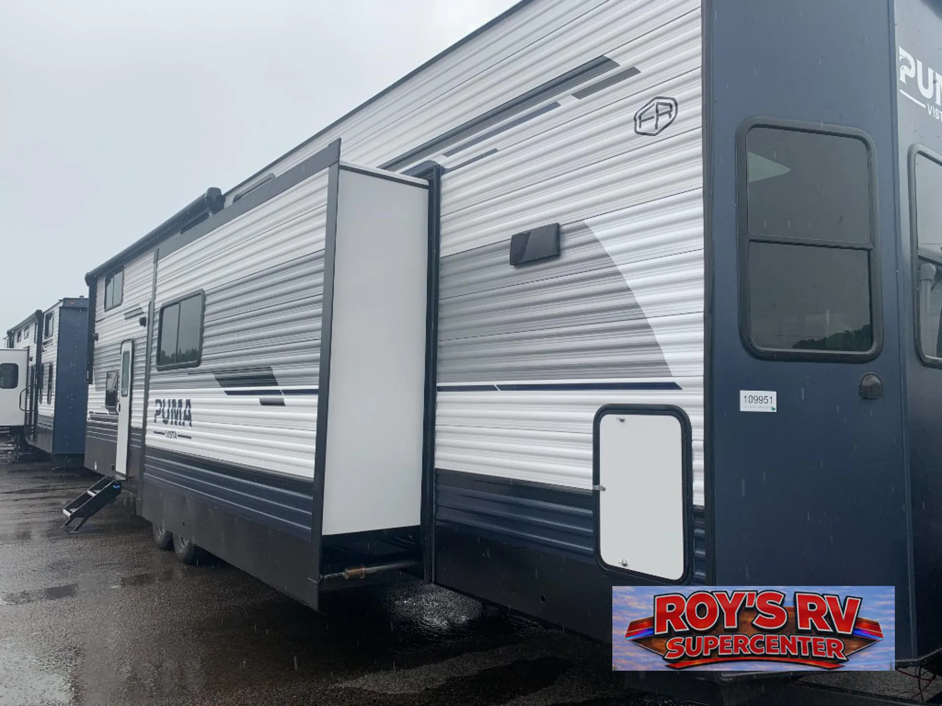 2027 Palomino Puma 403LFT - Photo 3