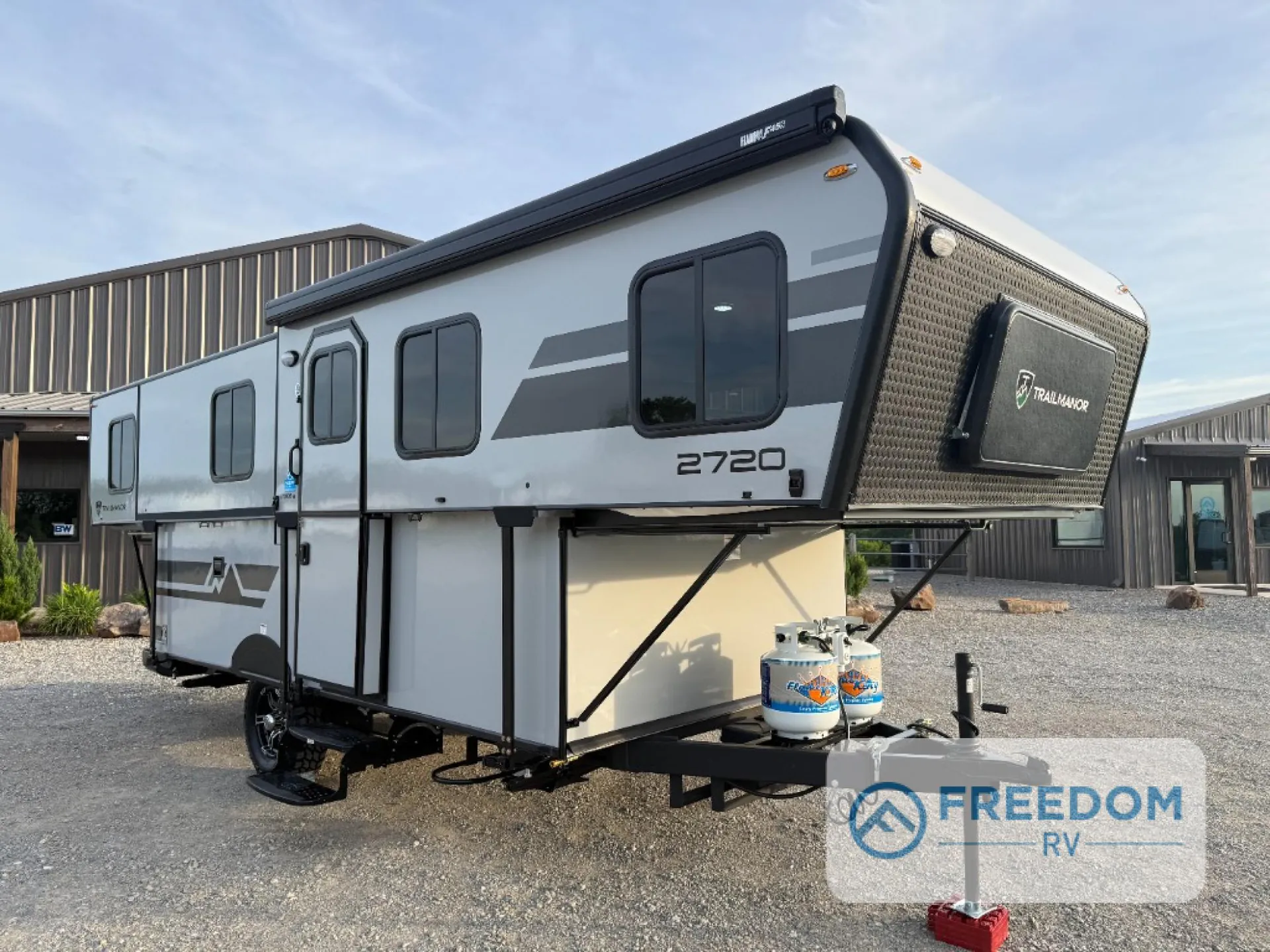 2027 TrailManor 2720 Series 2720QB - Photo 2