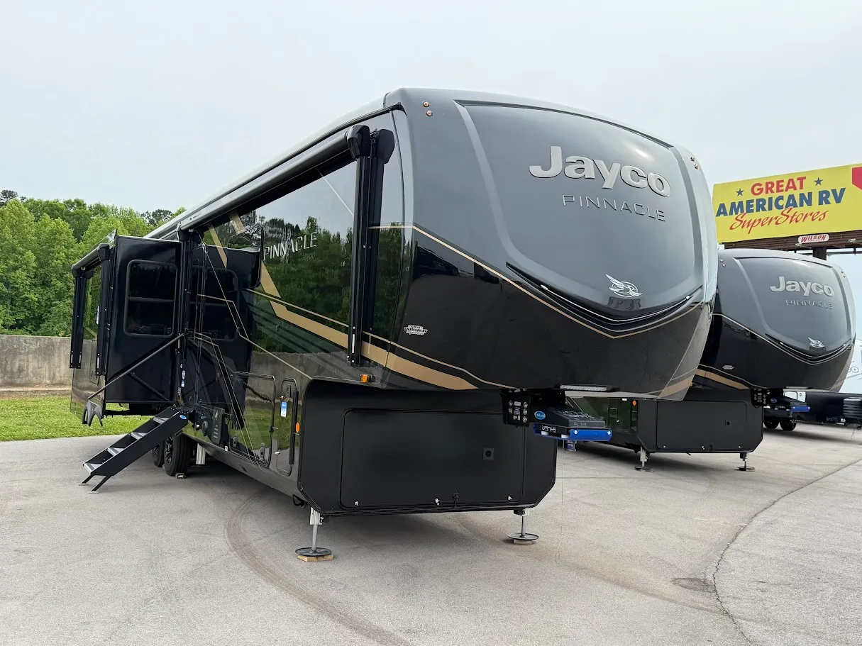 2026 Jayco Pinnacle 36FBTS - Photo 2
