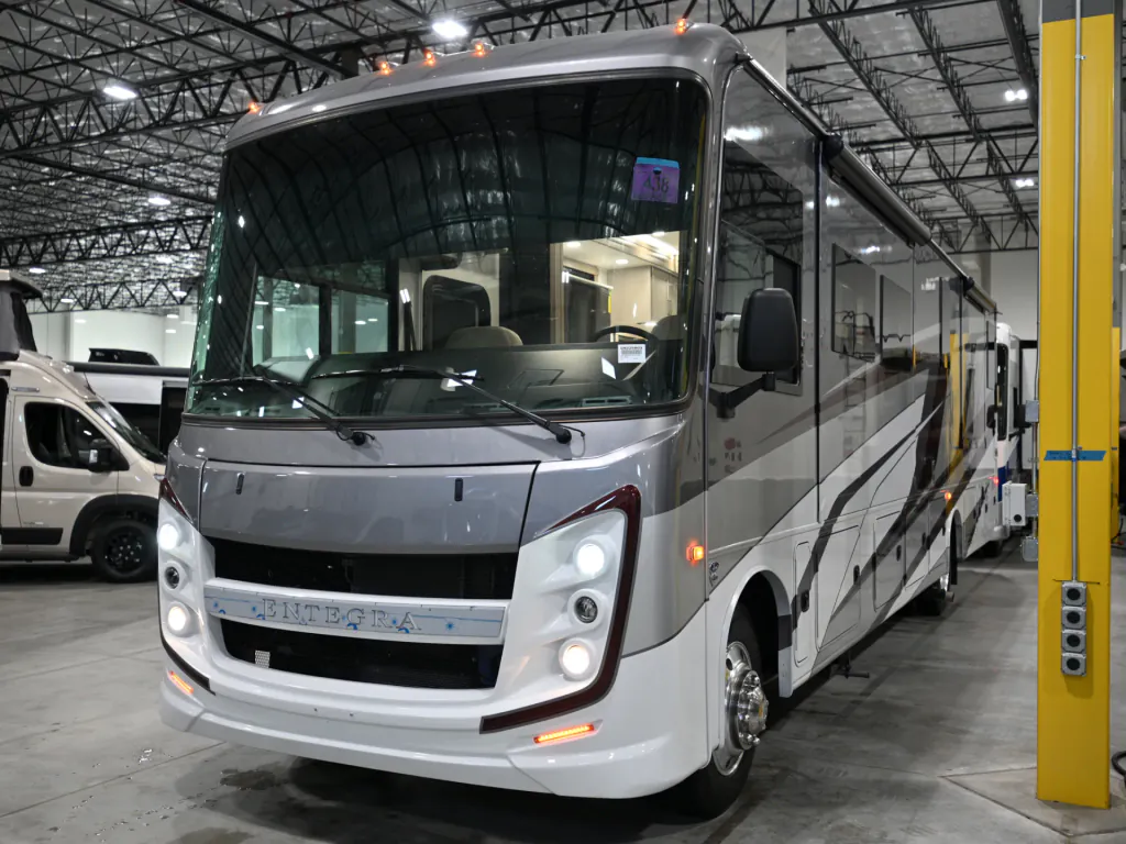 2027 Entegra Coach Vision XL 36C, Photos photo 61