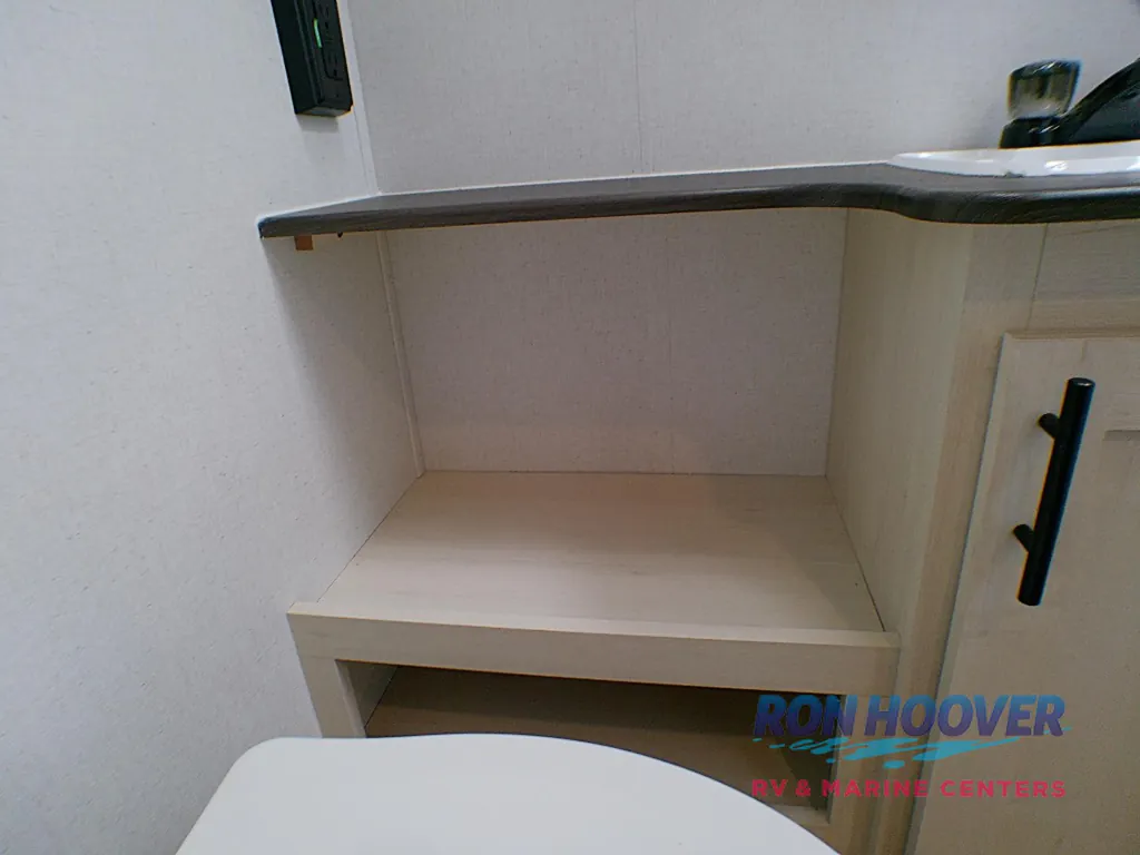 2027 Shasta RVs i-5 Edition 532BEDS, Photos photo 51