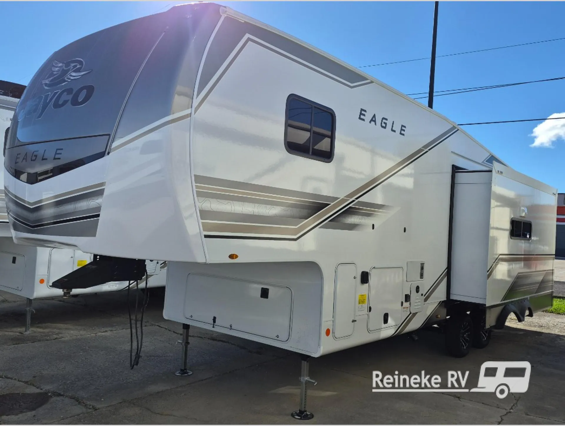 2027 Jayco Eagle 29RLC - Photo 4