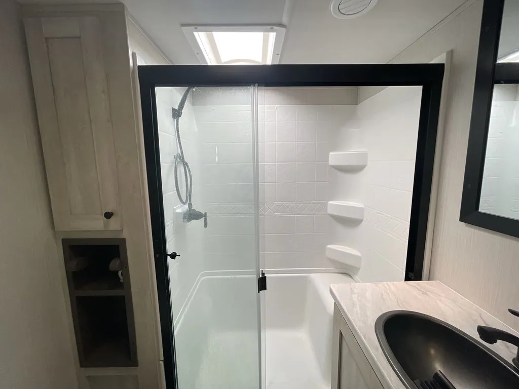 2023 Forest River Wildcat 369MBL, Photos photo 29