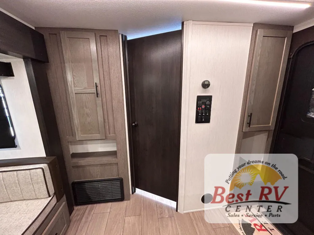 2026 Forest River Cherokee Alpha Wolf 33BH, Photos photo 65