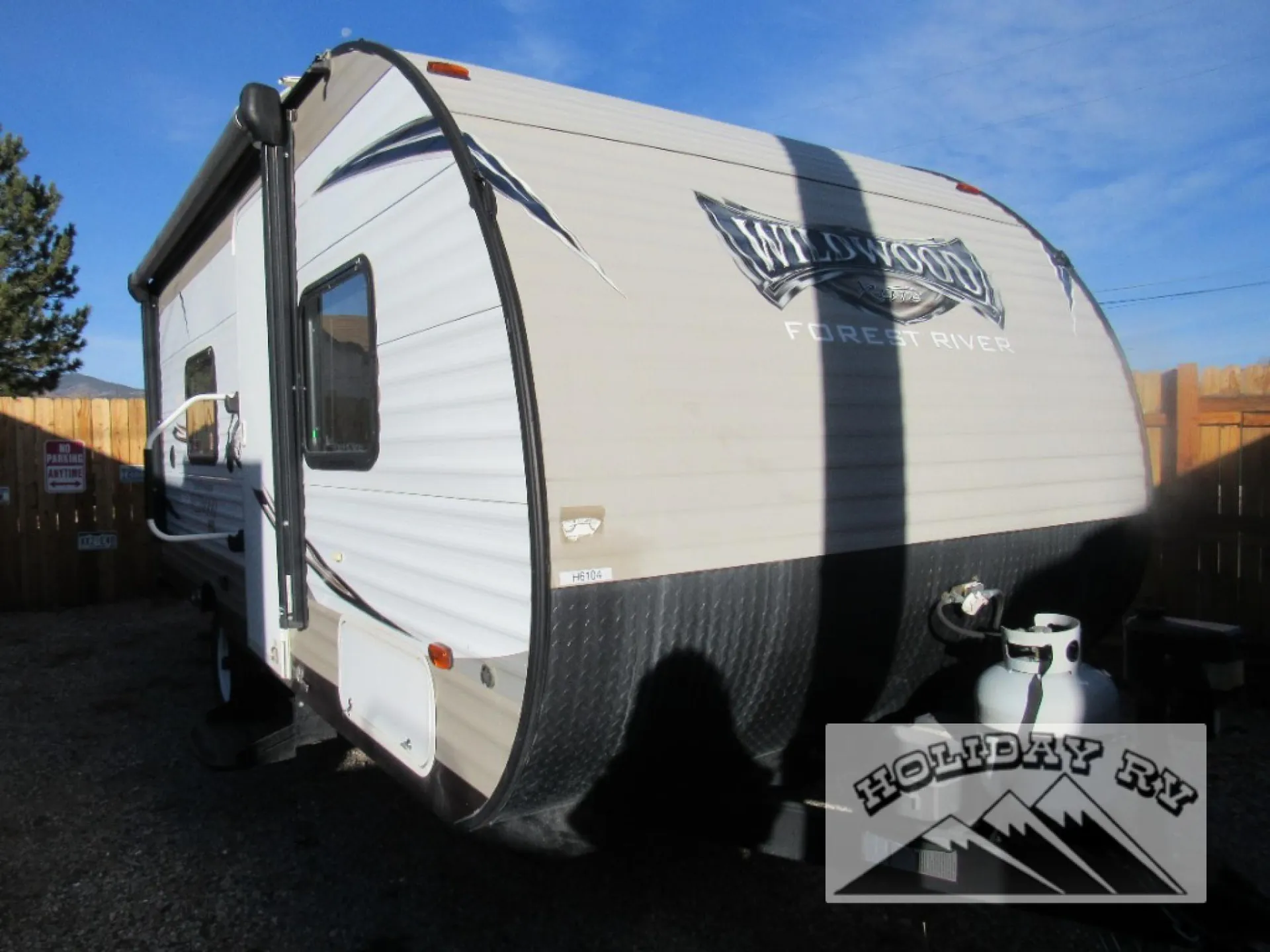 2017 Forest River Wildwood X-Lite FSX 187RB - Photo 4