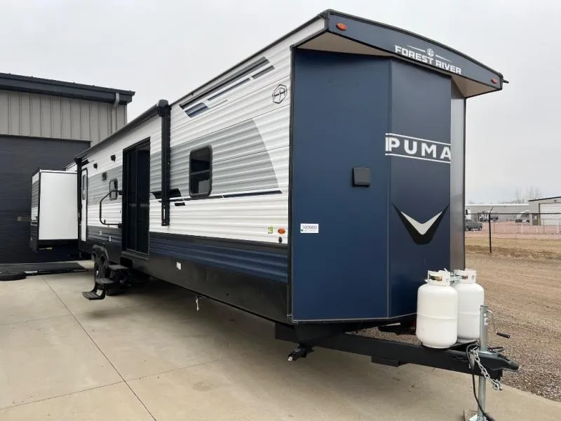 2025 Palomino Puma Destination 39PQB - Photo 2