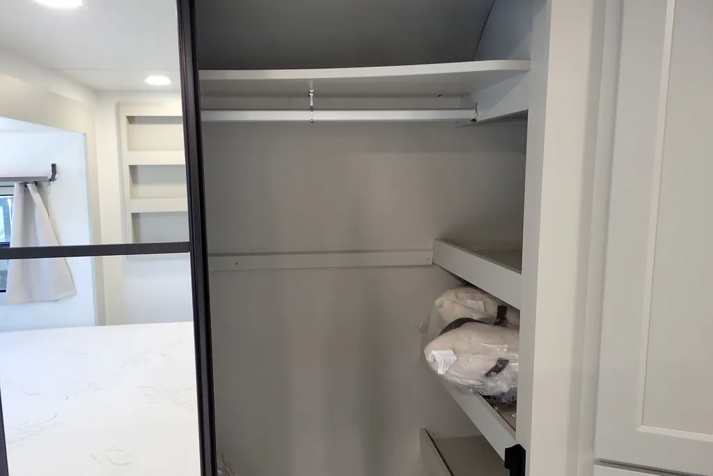 2025 Brinkley Model G 3500, Photos photo 31
