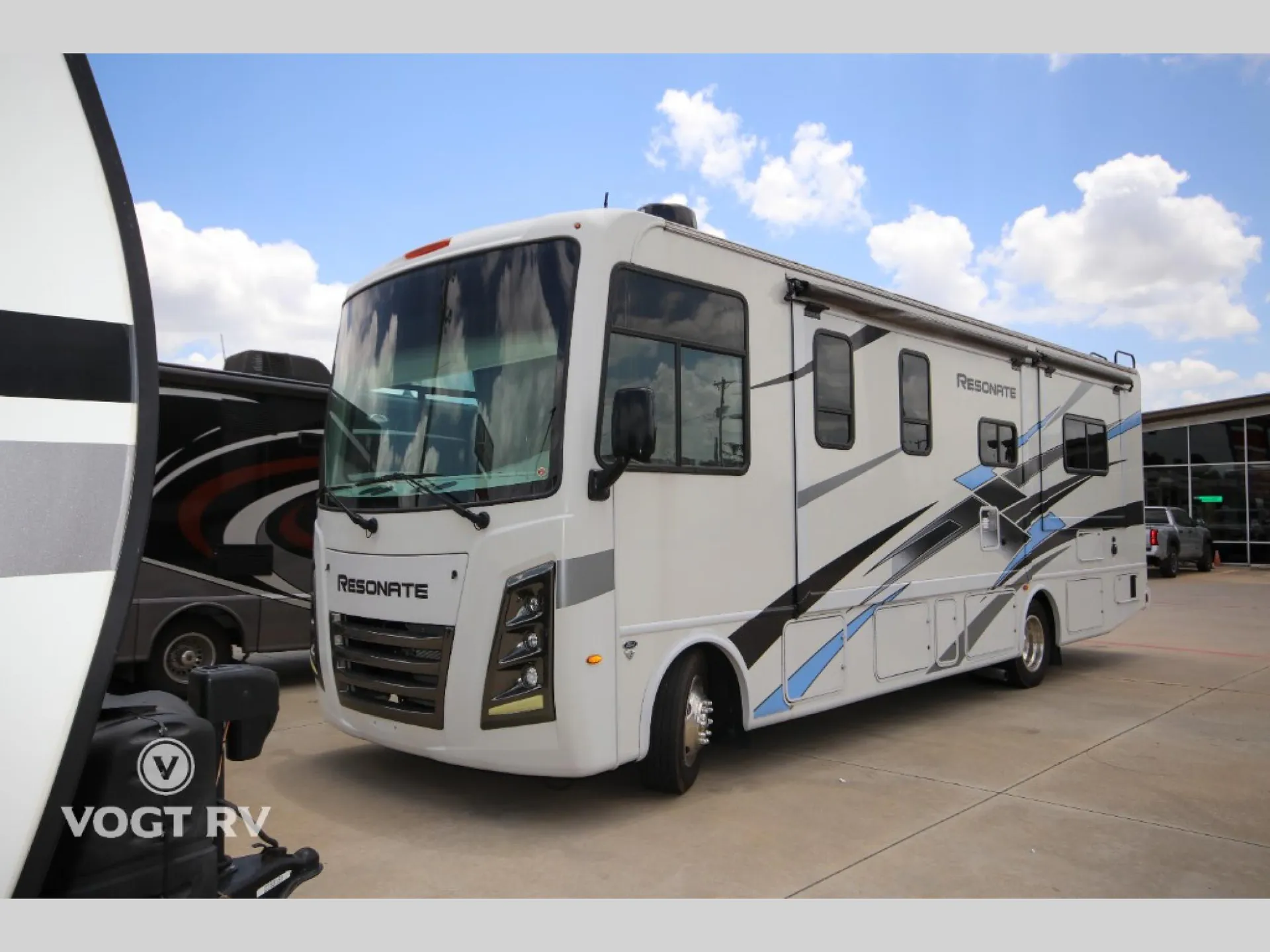 2023 Thor Motor Coach Resonate 29G - Photo 4
