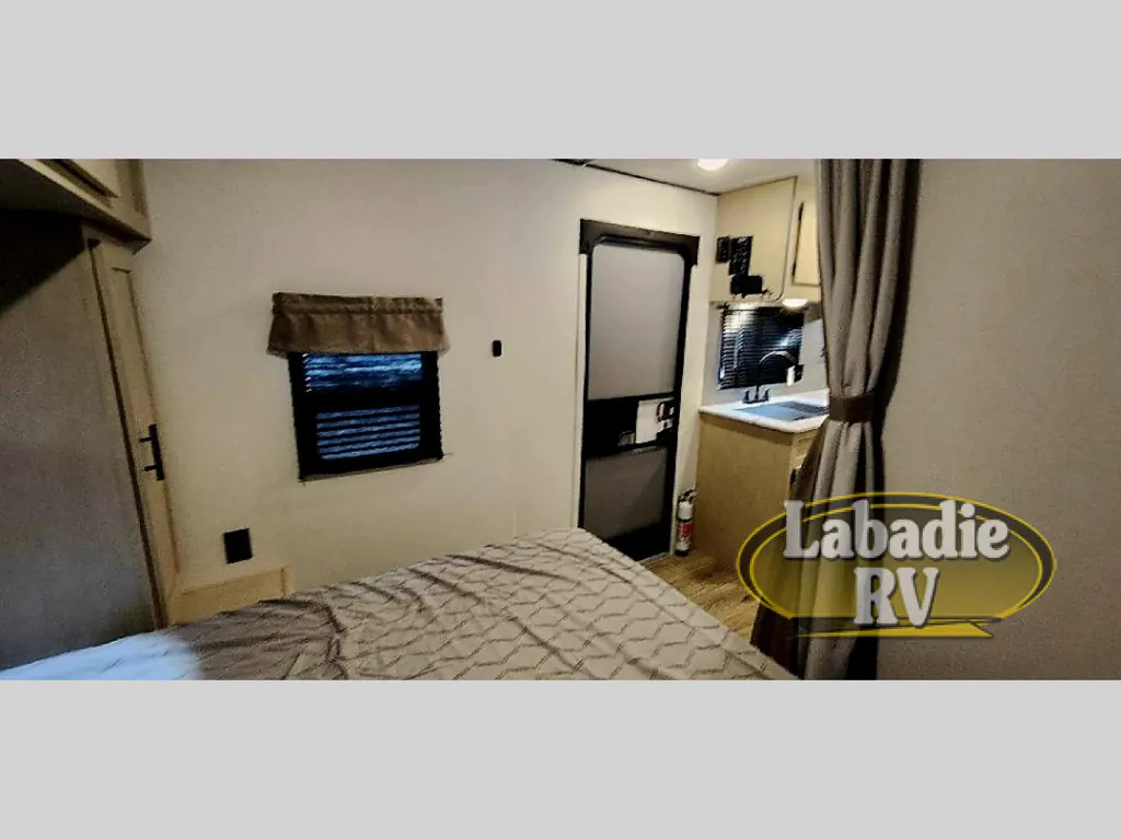 2026 Shasta RVs i-5 Edition 521CK, Photos photo 15