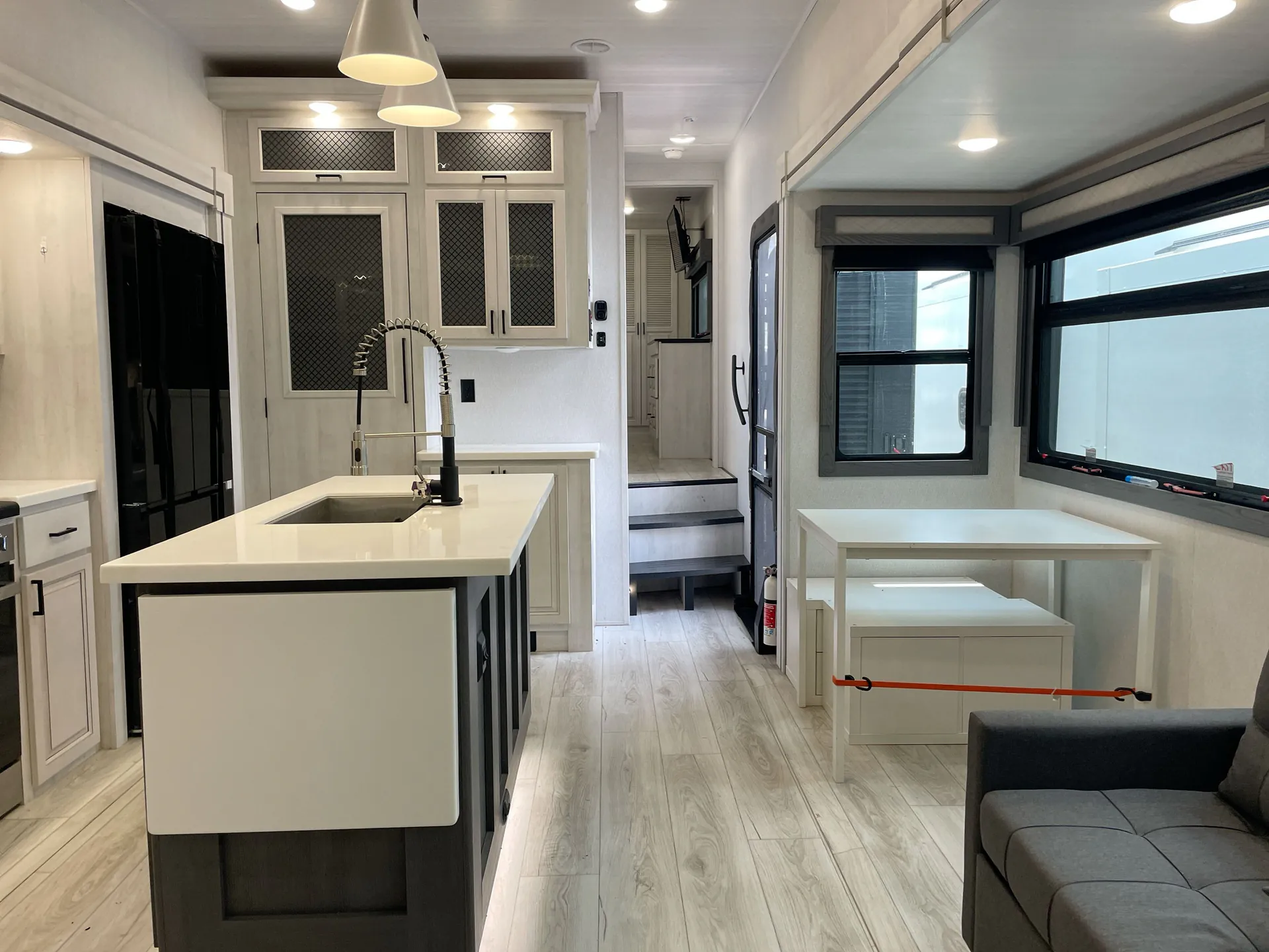2025 East to West Ahara 390DS — living area main