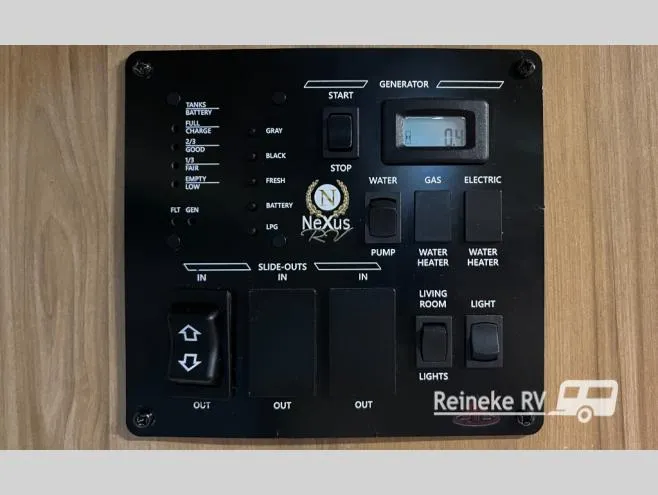 2025 Nexus Viper 25V - Photo 4