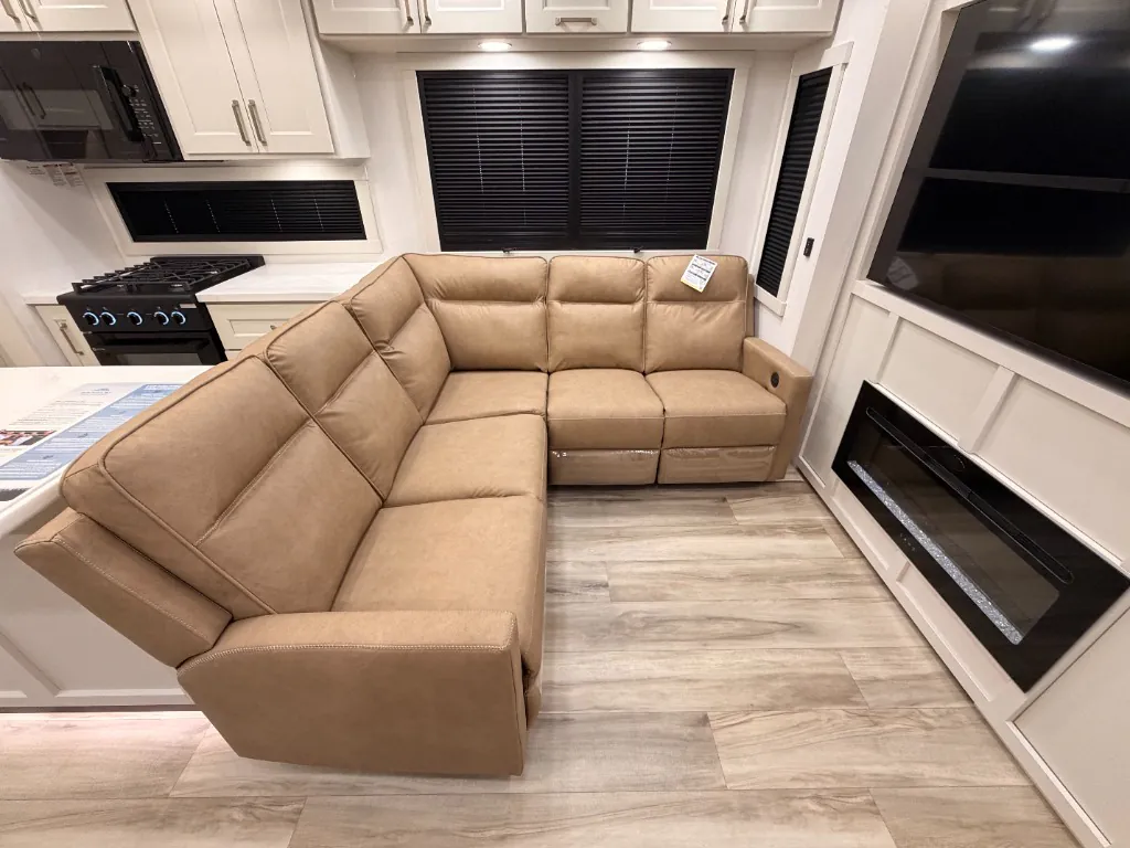 2027 Brinkley Model G 3970, Photos photo 37