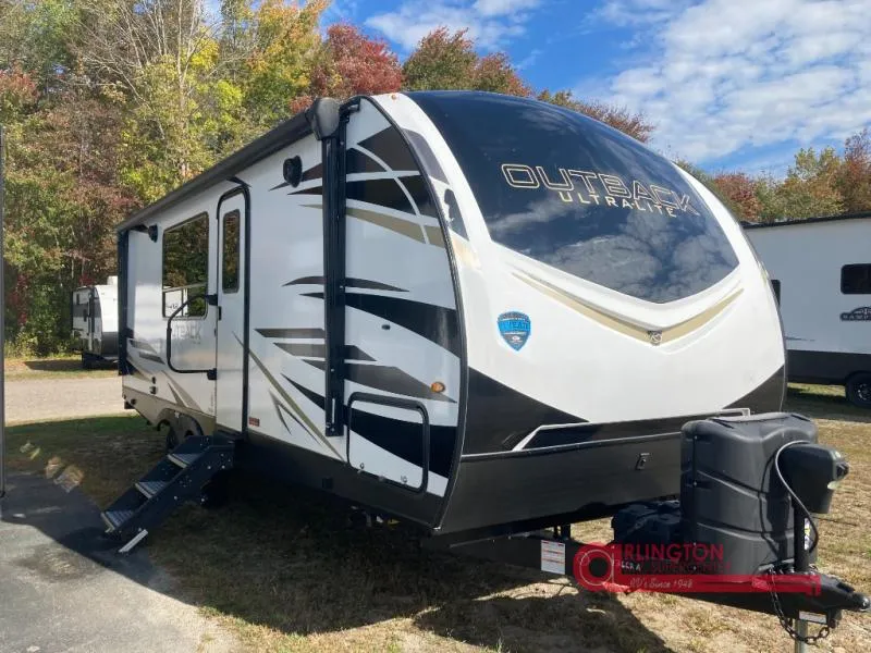 2023 Keystone Outback Ultra Lite 221UMD - Photo 2