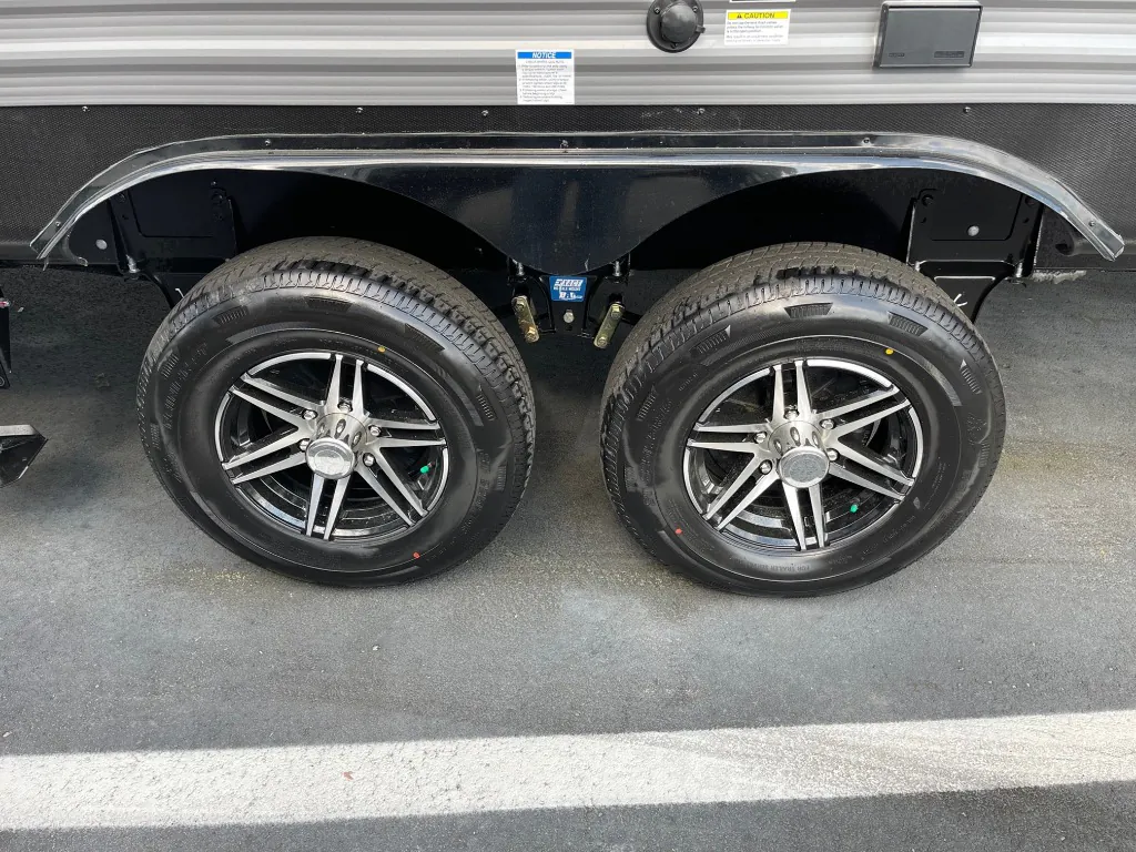 2027 Coachmen Catalina Legacy Edition 333DBDSCK, Photos photo 34