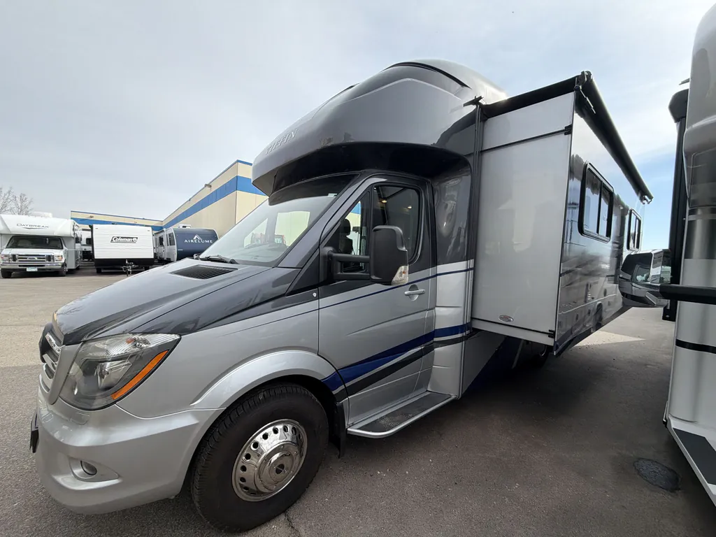 2019 Tiffin Wayfarer 24 FW, Photos photo 4